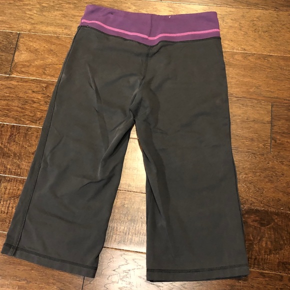 Nike Athletic Capris - Picture 6 of 6